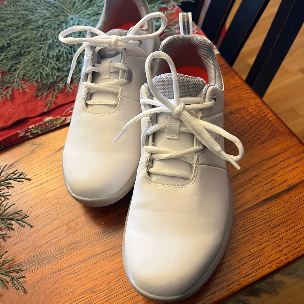 FootJoy Ladies eComfort spiked golf shoes - Picture 2 of 4